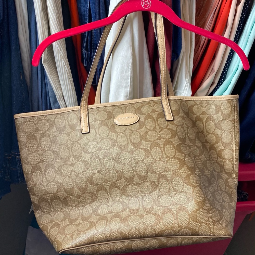 Coach handbag